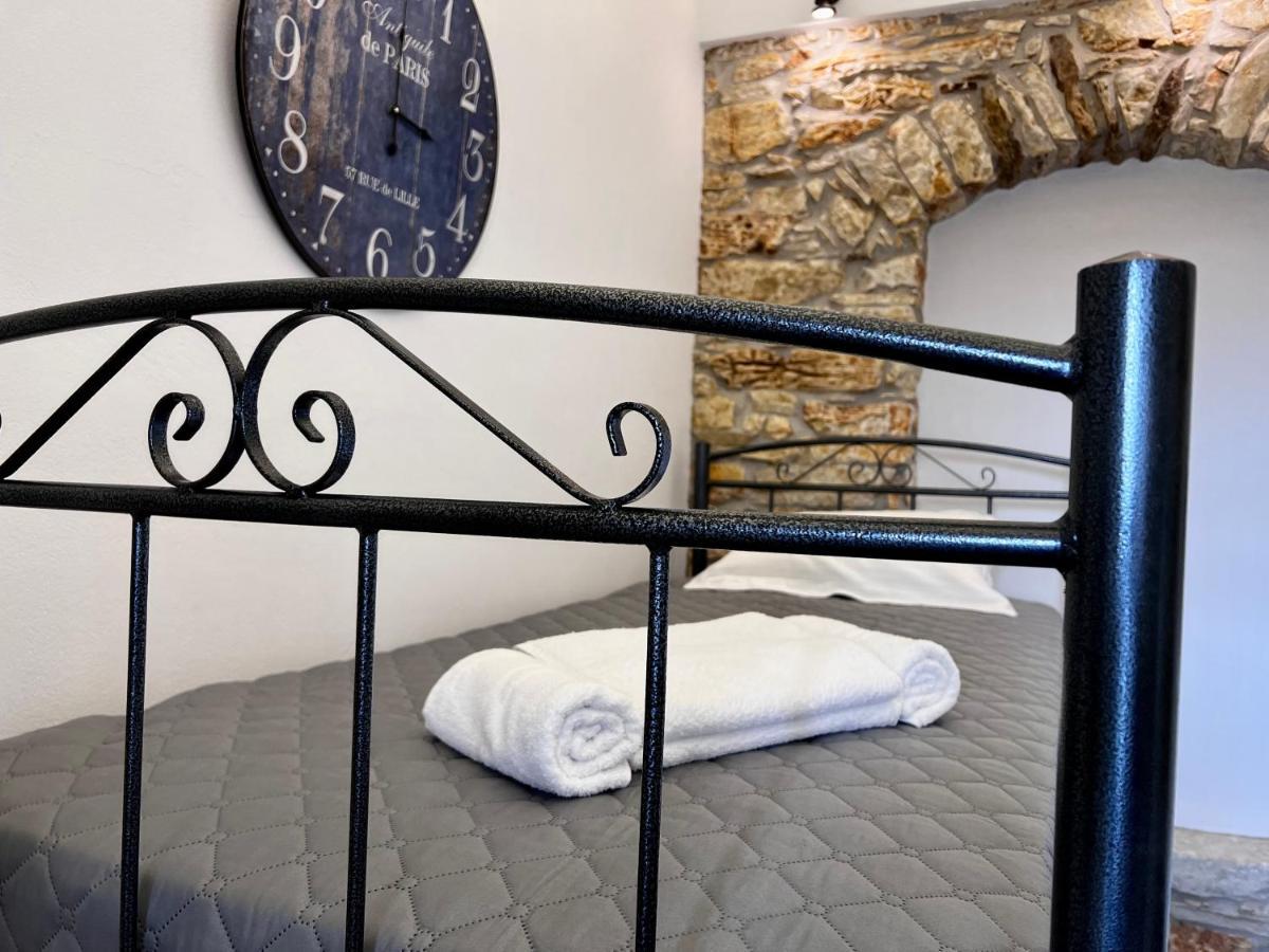 Petra Home Heritage And Hospitality Aperathos Экстерьер фото